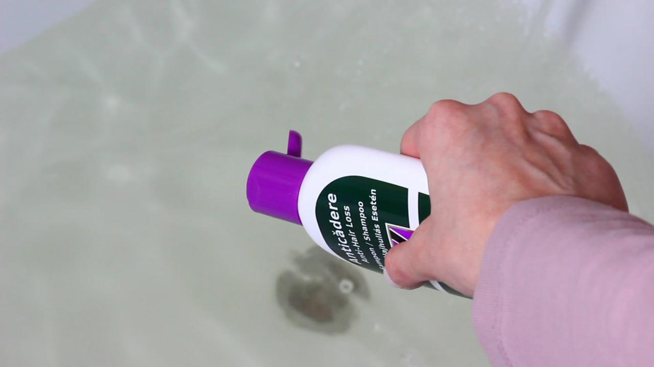 How to Make Bubble Bath (Easy Calming Homemade Bubble Bath Recipe) How to Make Bubble Bath (Easy Calming Homemade Bubble Bath Recipe)